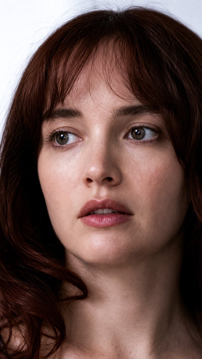 anj_shas's tweet photo. When summer has a face, it looks a lot like Olivia Cooke! https://t.co/8tC1vOYTwp