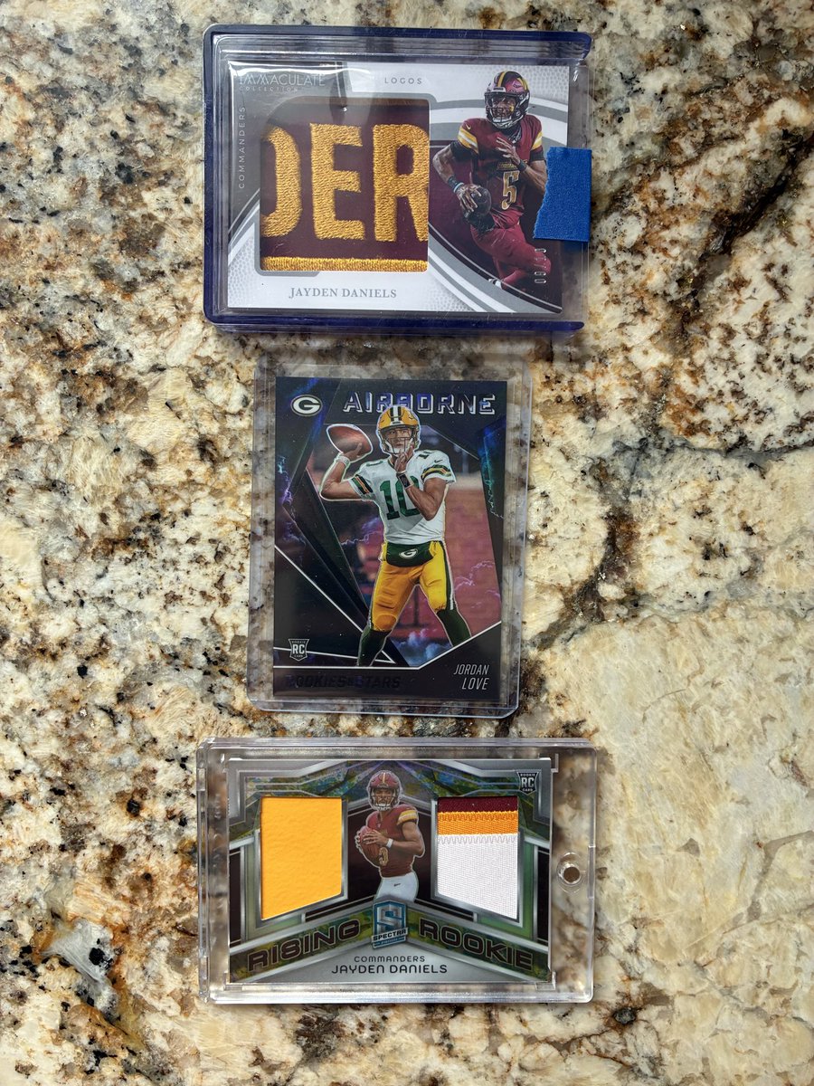 Root4Nation's tweet photo. @ILOVECOLLECTING Daniels Immaculate/10 $150
Love RC 1/1 $450
Daniels RC /8 $225
Dirk /36 $30
Luka RC /25 PSA 10 $600
Dirk Green Prizm PSA 10 $40
Open to reasonable offers! Thanks! https://t.co/qaDQx5LVLS