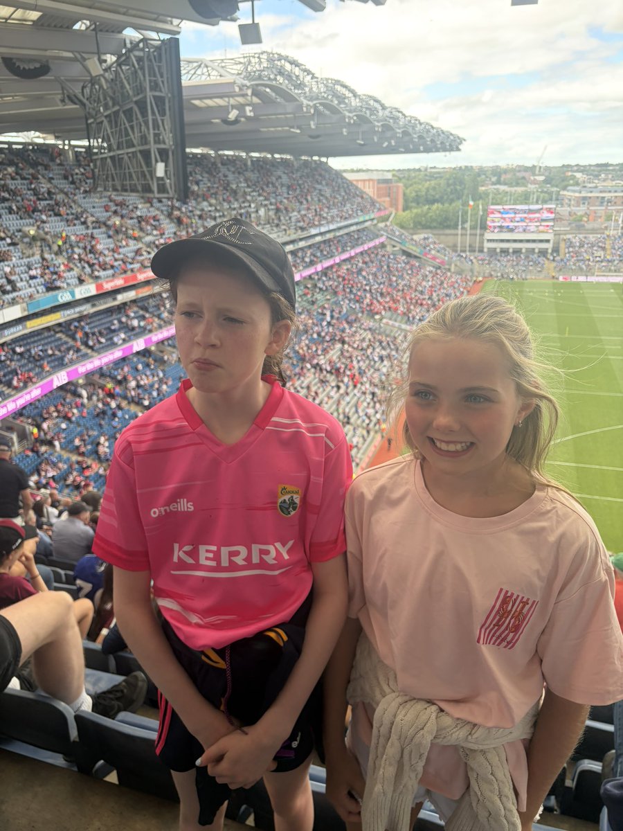 dokeeffe1975's tweet photo. Kerry girls are in the keep an eye on their semi final opponents #fanwall https://t.co/dYXjiRNN7W