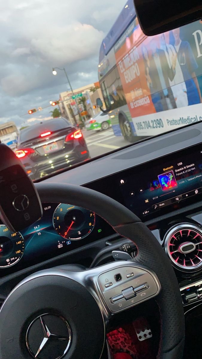 heisjayy_'s tweet photo. Lavida living baby fly everyday🦅 grateful!!!🧎‍➡️🤲🏻 https://t.co/wkItfVUEck