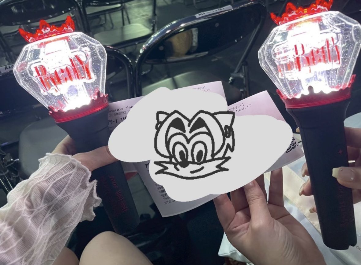 o010001's tweet photo. 大阪2days最高でした😭❤️‍🔥初日はしおりのお陰でアリーナ入れて8列目で無事死亡😭😭肉眼であんなにずっと見れるの初めてすぎてほぼ記憶ない...東京もたのしみ🍒 https://t.co/VNy6jsjPD3