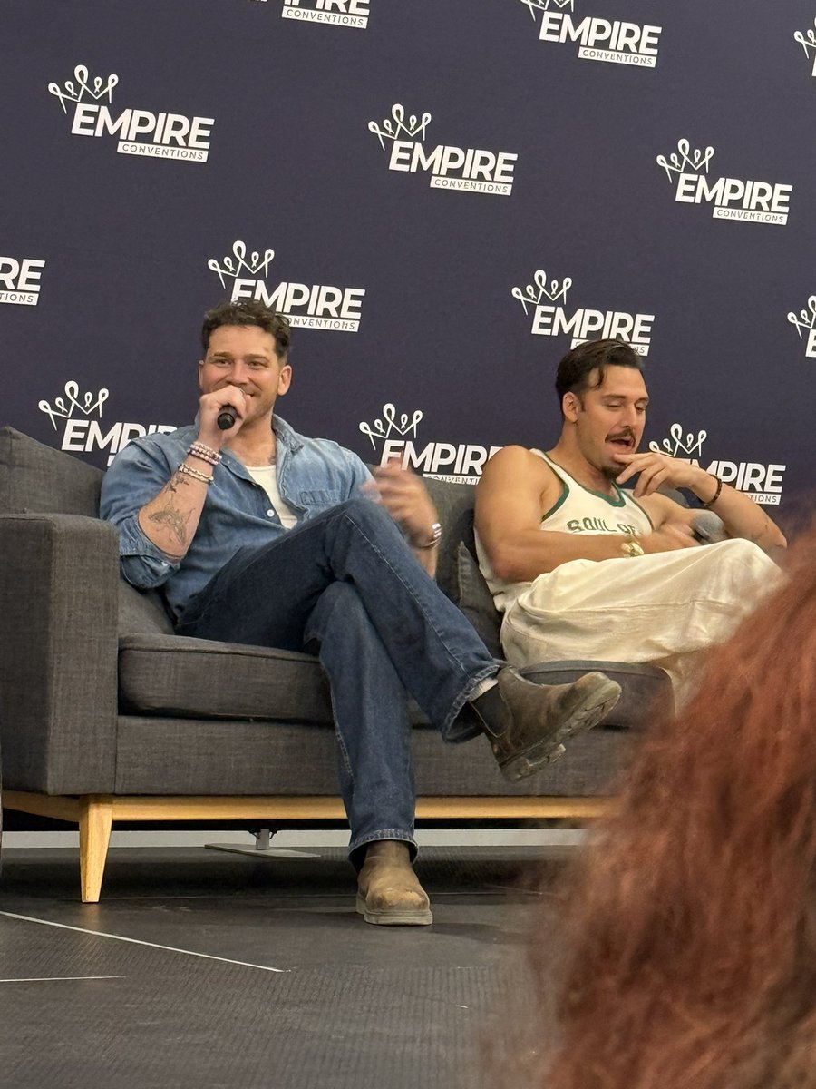 galain's tweet photo. Question about “the long con”, Oliver: it was nice working with new people.
Ryan: I’ll just chat with the MC #scl2 #buddie https://t.co/neKxpri6N7