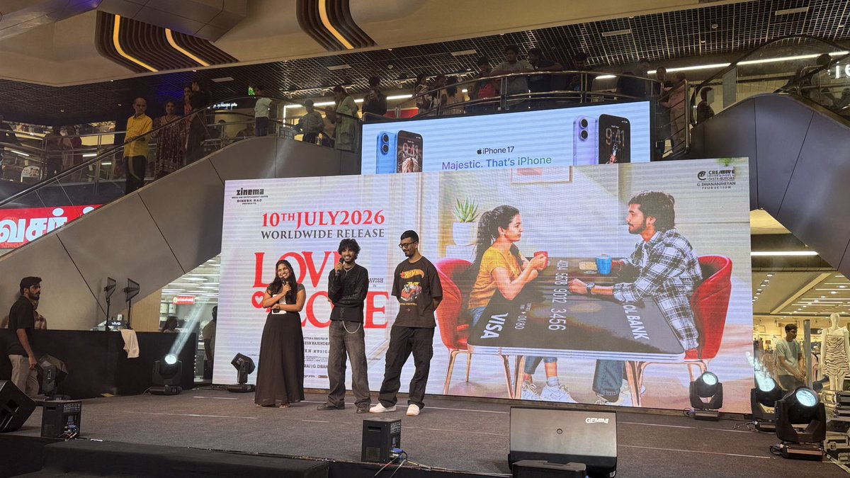 Dhananjayang's tweet photo. #LoveOhLove Mall promotion today at #SkyOne AMPA went on very well with lot of vibe, dance and entertainment. Thank you audiences for being there to support our team 💐🙏 https://t.co/d4wDp2IsuU