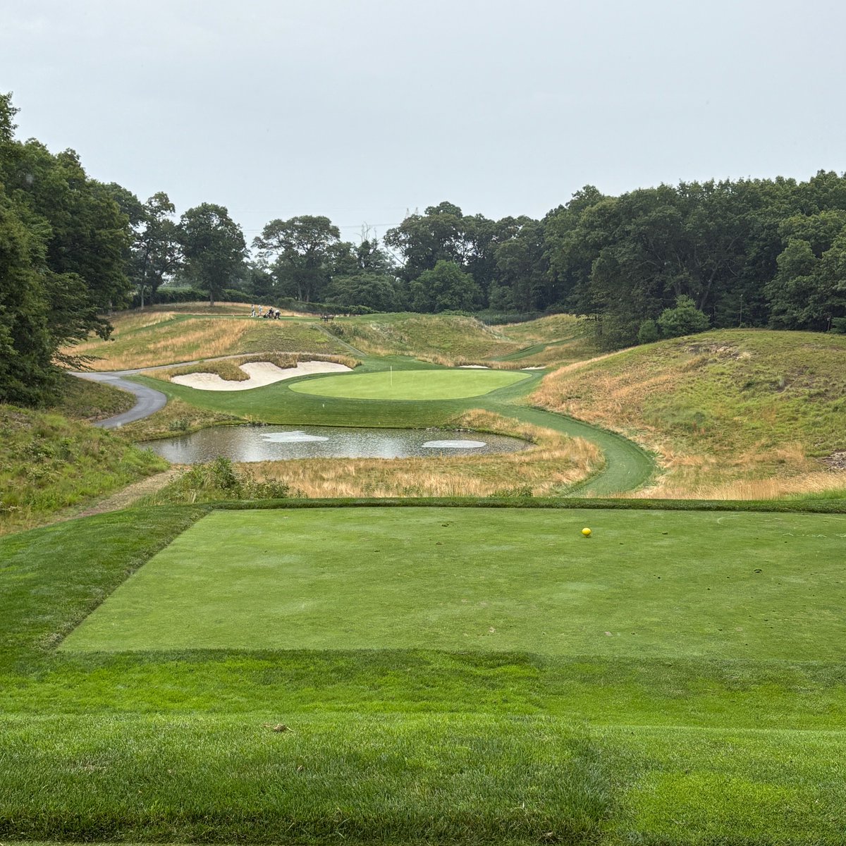 B_Maloy_'s tweet photo. Bethpage Black.  Best set of par 3s I’ve played in years. https://t.co/Crt20nH0az