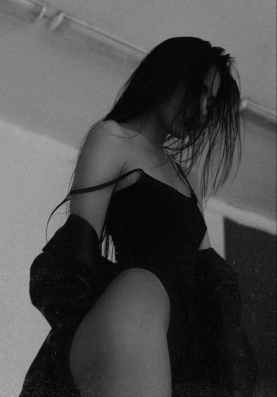blvckechos's tweet photo. restless nights, achy hearts. https://t.co/62UMxVnchK