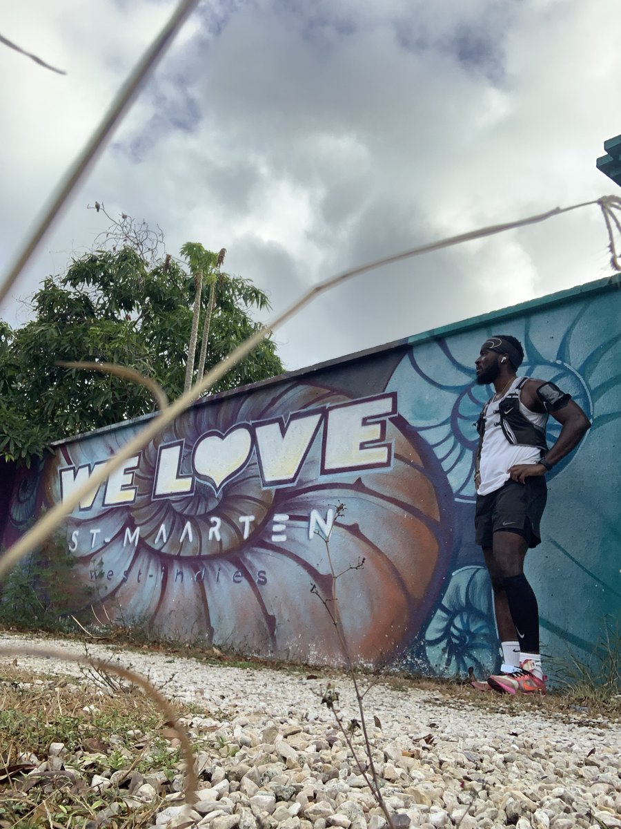 wilfriedboh's tweet photo. KONG 🦍
Wilfried de Yaoundé🇨🇲
483 dimanches consécutifs
course 🏃🏾♂️ d'anniversaire 🍾 🎉
#NikeRunClub #JustDoItSunday https://t.co/eAttdERcTM