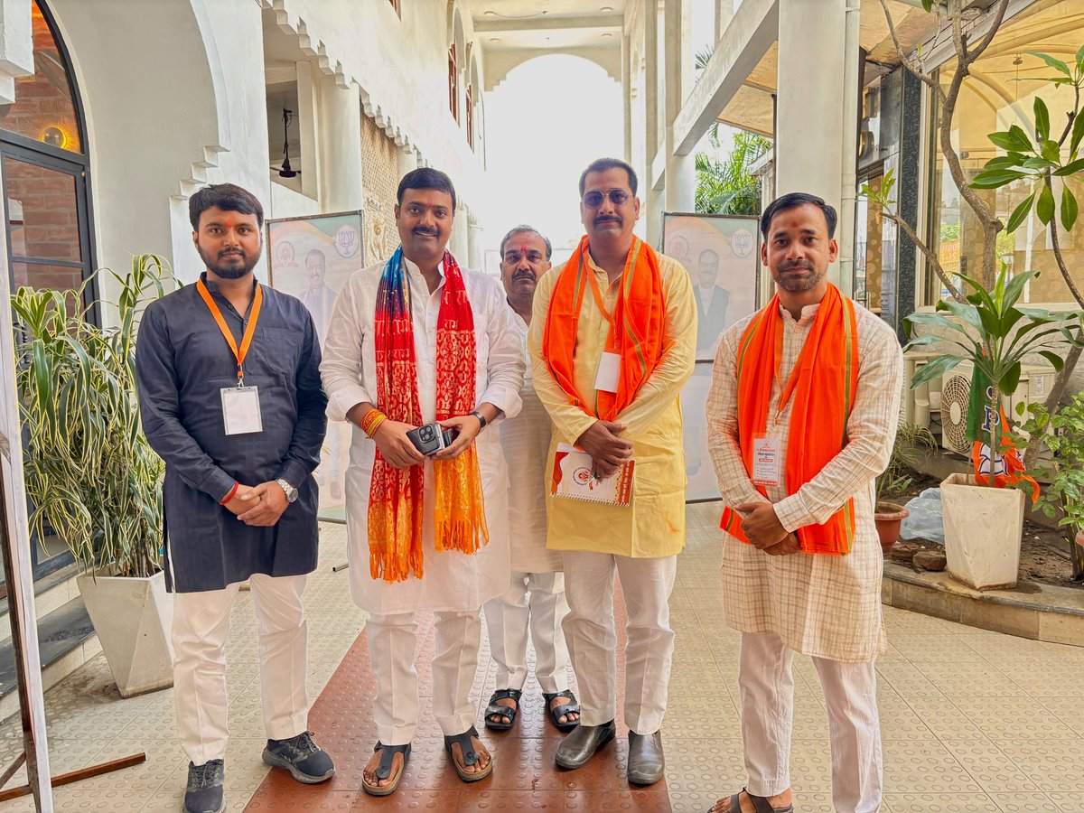 raghvendra20344's tweet photo. पंडित दीनदयाल उपाध्याय प्रशिक्षण महा अभियान संत कबीर नगर 
#santkabirnagar https://t.co/cXWEvenb43