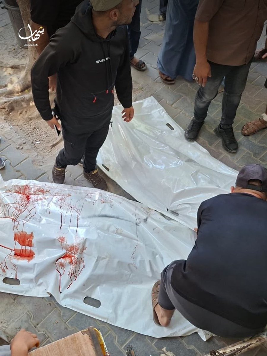 warfareanalysis's tweet photo. ⚡️Gaza sources: 

Israeli drone bombing targeted the Al-Salatin area in Beit Lahia, killing two Palestinians and injuring another.

The two people killed were Wael Labad and Imad Al-Radi. https://t.co/evvqqnWQPf