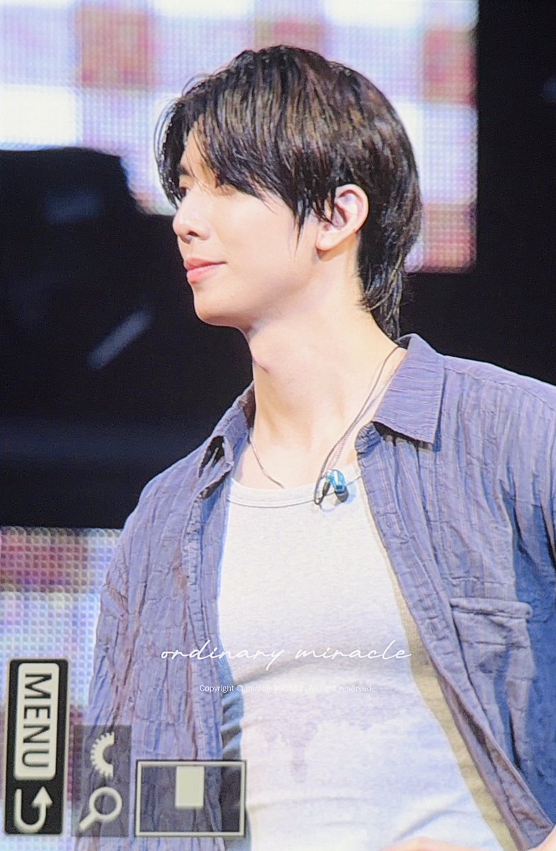 miracle990511's tweet photo. 260627 💙
#SF9 #휘영 #HWIYOUNG @0_rbsl https://t.co/36t1BdCmVp