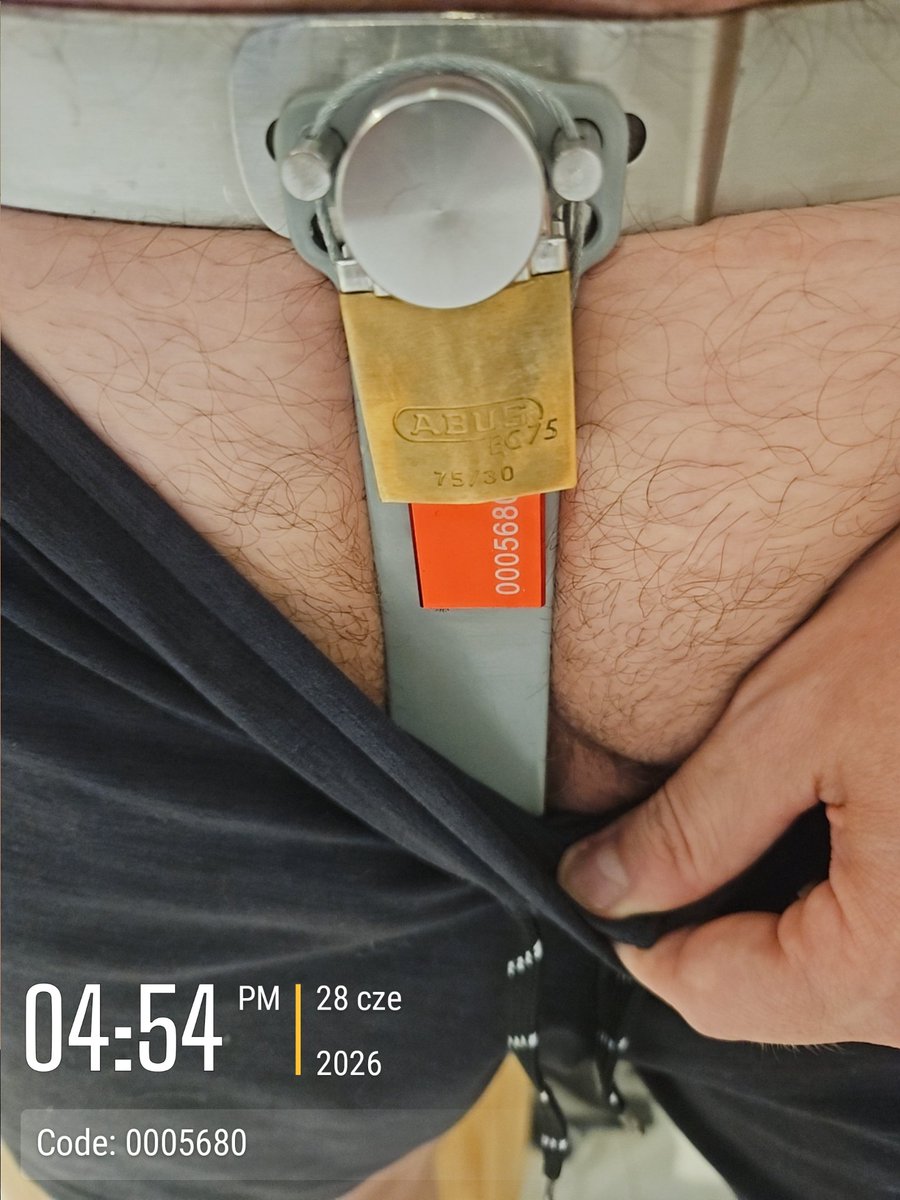 d_donawan's tweet photo. Reaching 4 days non-stop lockup

#teamlocked #chastity  #neosteel https://t.co/kJkhgLQ1qt