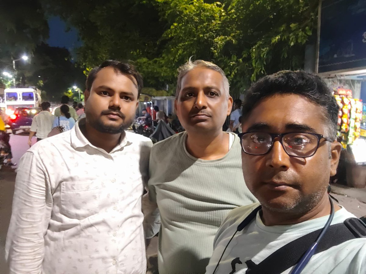 HridayaNFH's tweet photo. Pic of Today's Weekly meeting held every Sunday at Rabindra Sarobar, gate no.5 from 5 pm onward. On 12th July, is hridaya foundation day. Hridaya helps victimised men facing false matrimonial cases free of cost by councelling and motivating them. #mensright #justiceforme https://t.co/hkAiMYdOIB