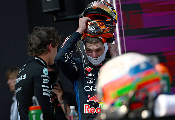 formuLau16's tweet photo. Max and Kimi post race https://t.co/vRjuGISIQK