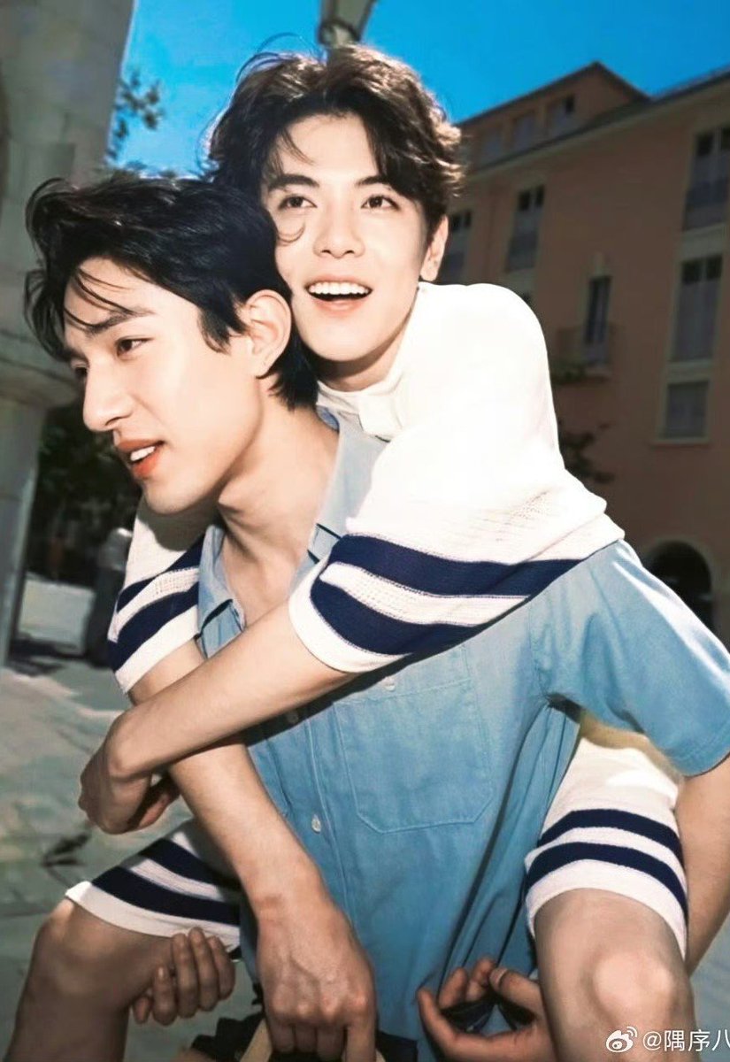 Pookiegansta's tweet photo. something about Europe air making my favs gayer #XiZhao #AyLio https://t.co/9PdB7U8flI