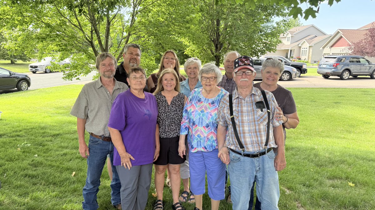 BoydHager's tweet photo. Great time at the grad party, want any extra pork sandwiches?😁 https://t.co/1hglQzQdE3