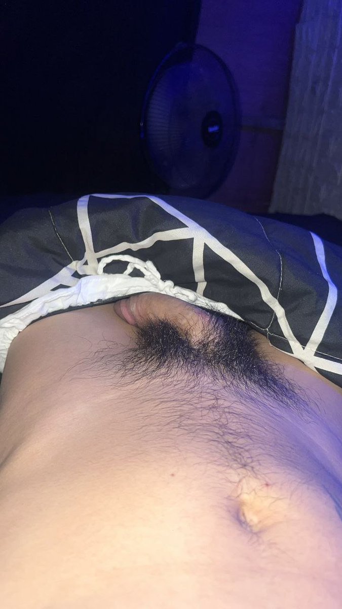 daddydakss's tweet photo. Bagong sabon at bagong LIGO si junjun gusto mo lawayan mo? 

TG: https://t.co/LpIxjTxMOQ https://t.co/uX07VFyKeX