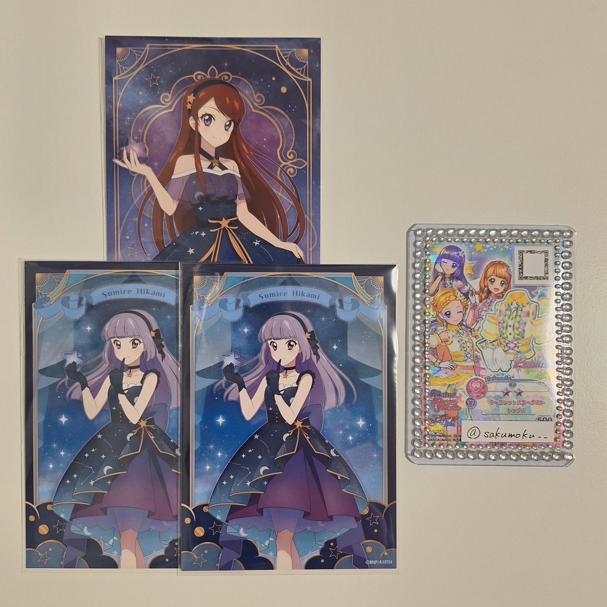 sakumoku__'s tweet photo. アイカツ！ ルクア LUCUA Osaka POPUP ポップアップ ショップ トレーディング ブロマイド 星空ドレス 特典 交換

譲⌇蘭(アップ)、スミレ(引き)2
特典：あおい
求⌇いちご(アップ&amp;引き)、ひなき(引き)
特典：スミレ

୨୧ 求いちご,スミレは友人分となります。
いちご決まるまでひなき単体不可
⬇ https://t.co/8XkVPXeUsB