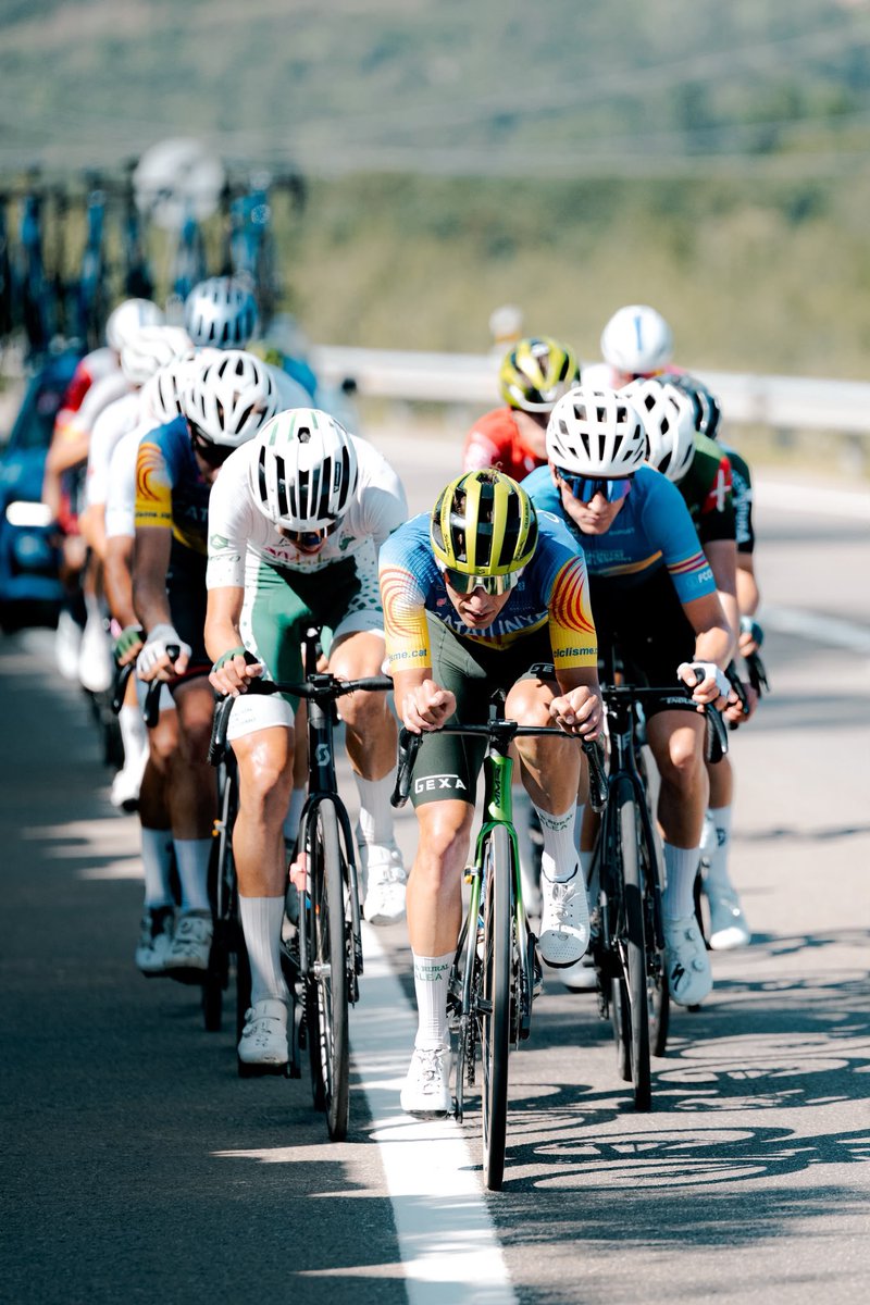 TeamExtremadura's tweet photo. Francisco Jesús Fernández y José Ramón Jiménez lideran una destacada actuación del Extremadura Pebetero con las selecciones andaluza y extremeña en los Campeonatos de España

@FJyD
@Pebetero
@DipdeBadajoz
@AytoZafra
@SPIUKSportline
@ScottSpain

https://t.co/2LTbefNNSM https://t.co/XoPn5ThiAx