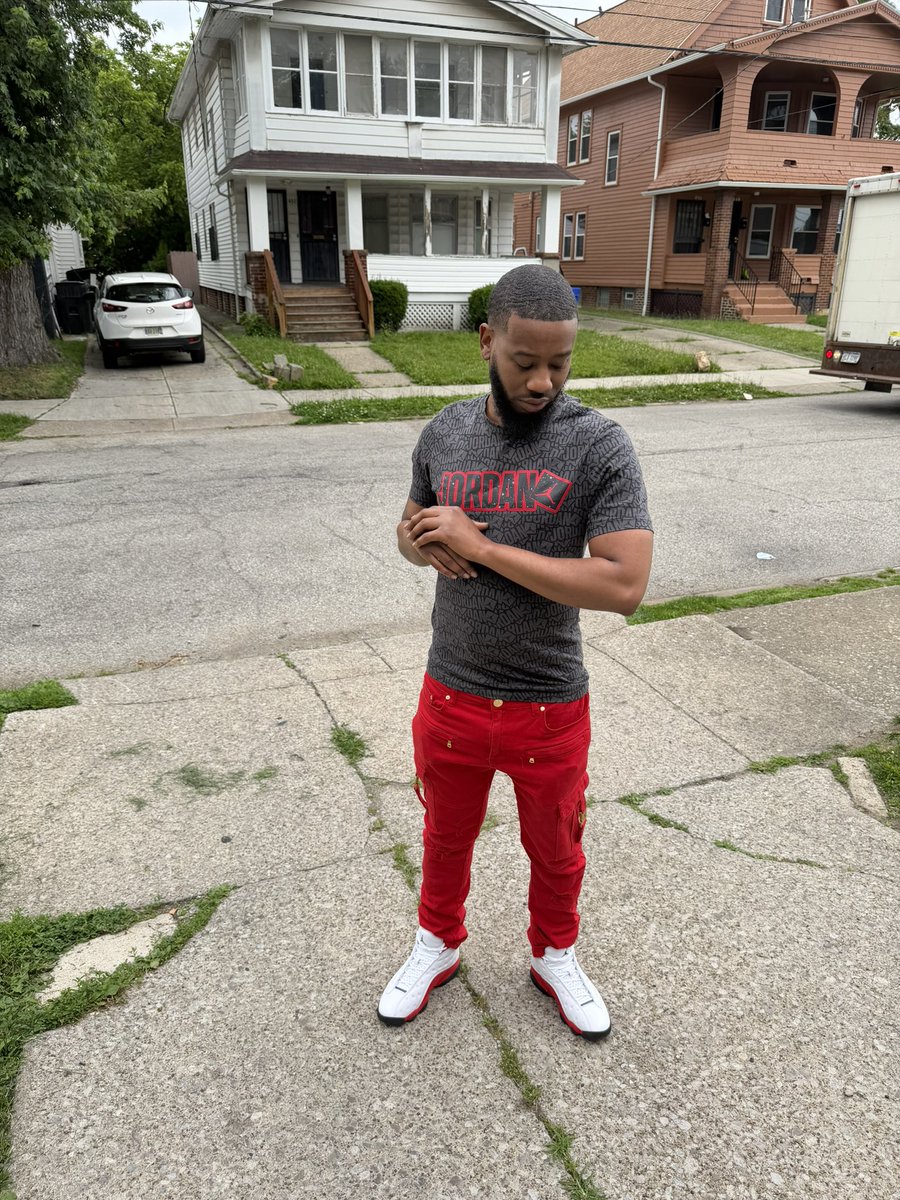 Mf_Starboy__'s tweet photo. A daddy 🔥 https://t.co/9RgMbXMYPH