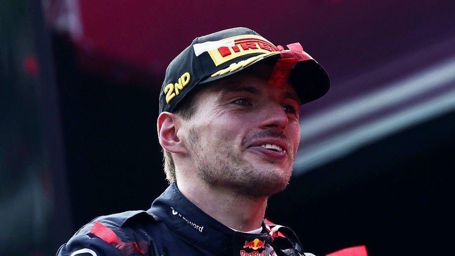 veraylec's tweet photo. so overjoyed to see him on the podium so smily!! 🥹 HE’S HAPPY FINALLY 

pics via @alenaamv https://t.co/dE7HfJUrYZ