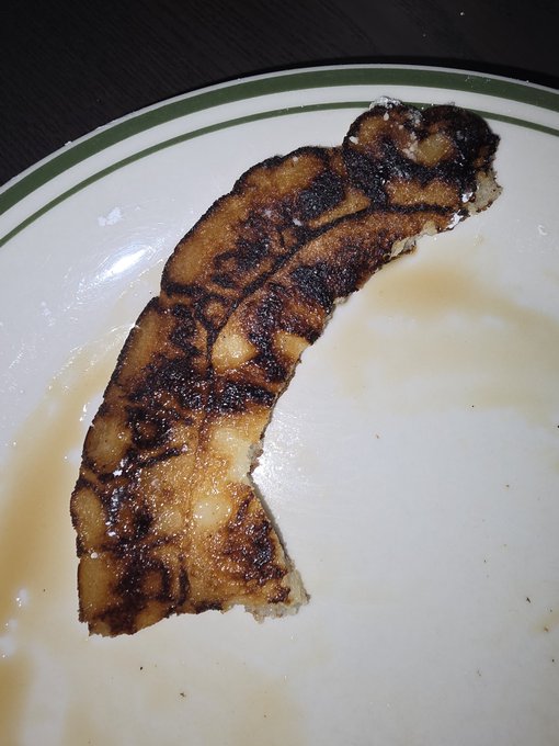 Vicktoria ♟️ - Today I cut off the non-burned region of my pancake And the meal left me with a veiny penis as a gift ☺️ https://t.co/KmohDyX2Yq