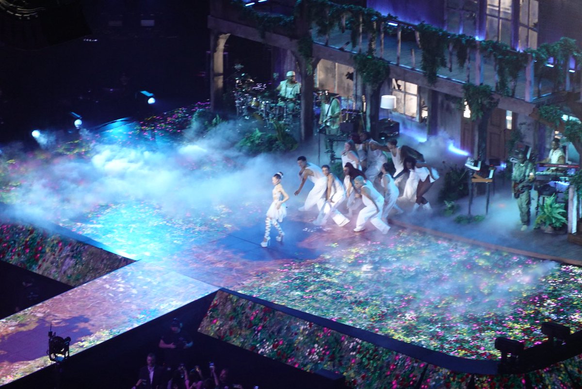 ChrisMtz_16's tweet photo. ❀*ੈ✩‧₊˚  I left my heart at a concert in Austin ❀*ੈ✩‧₊˚ https://t.co/oE4BFNOdYt