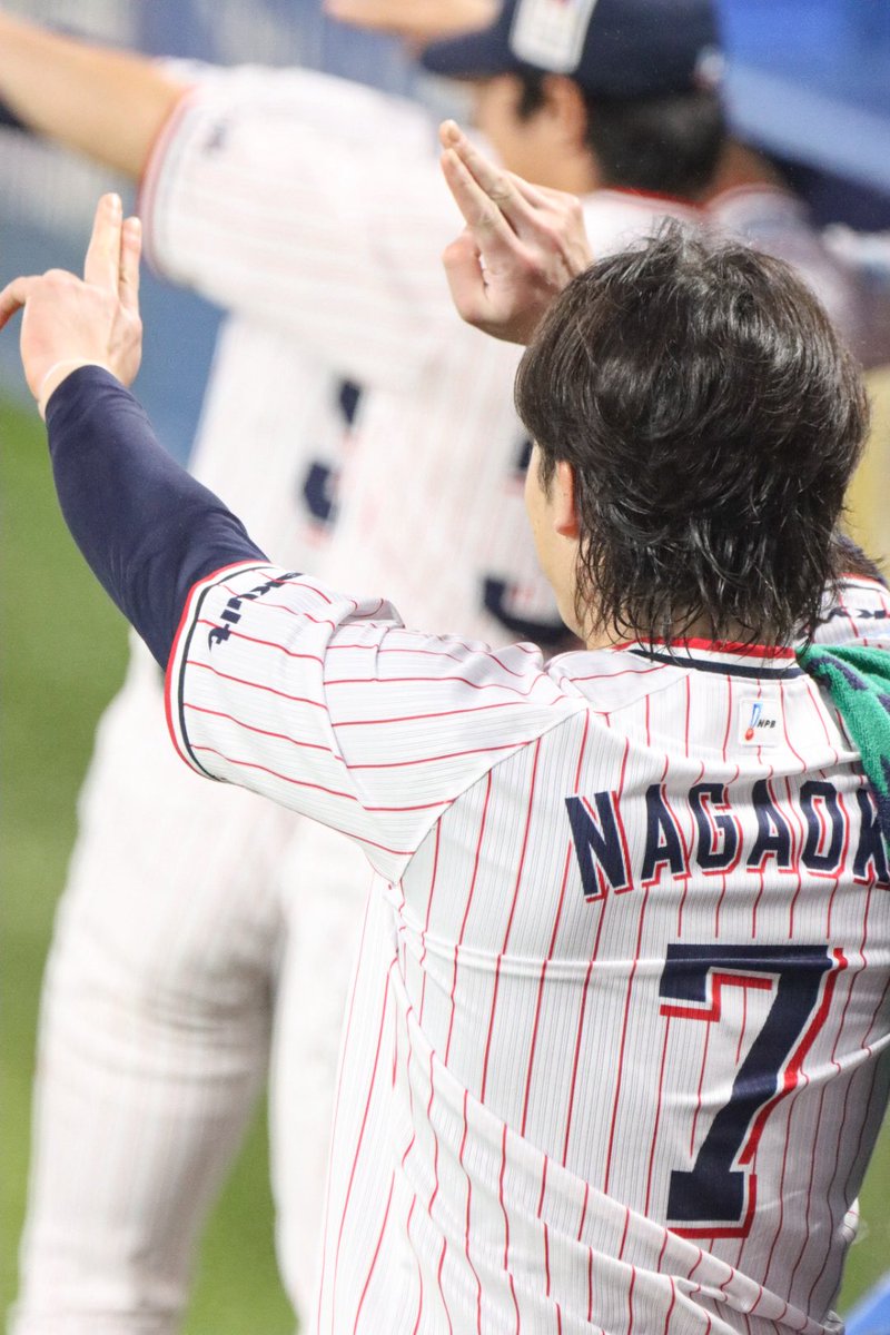 926826h's tweet photo. ハッシュタグ#️⃣からの滅〜❗️🎶

260628 神宮
#swallows #長岡秀樹 https://t.co/UXo72Sohqk