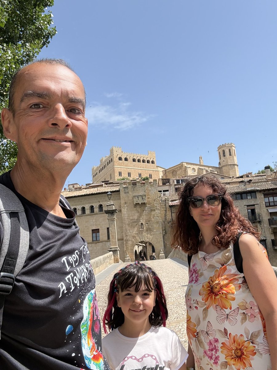 AlbertoPlazaSeb's tweet photo. Cerrando las vacaciones en uno de los pueblos más bonitos de España #Valderrobres https://t.co/PN7db1XYTg