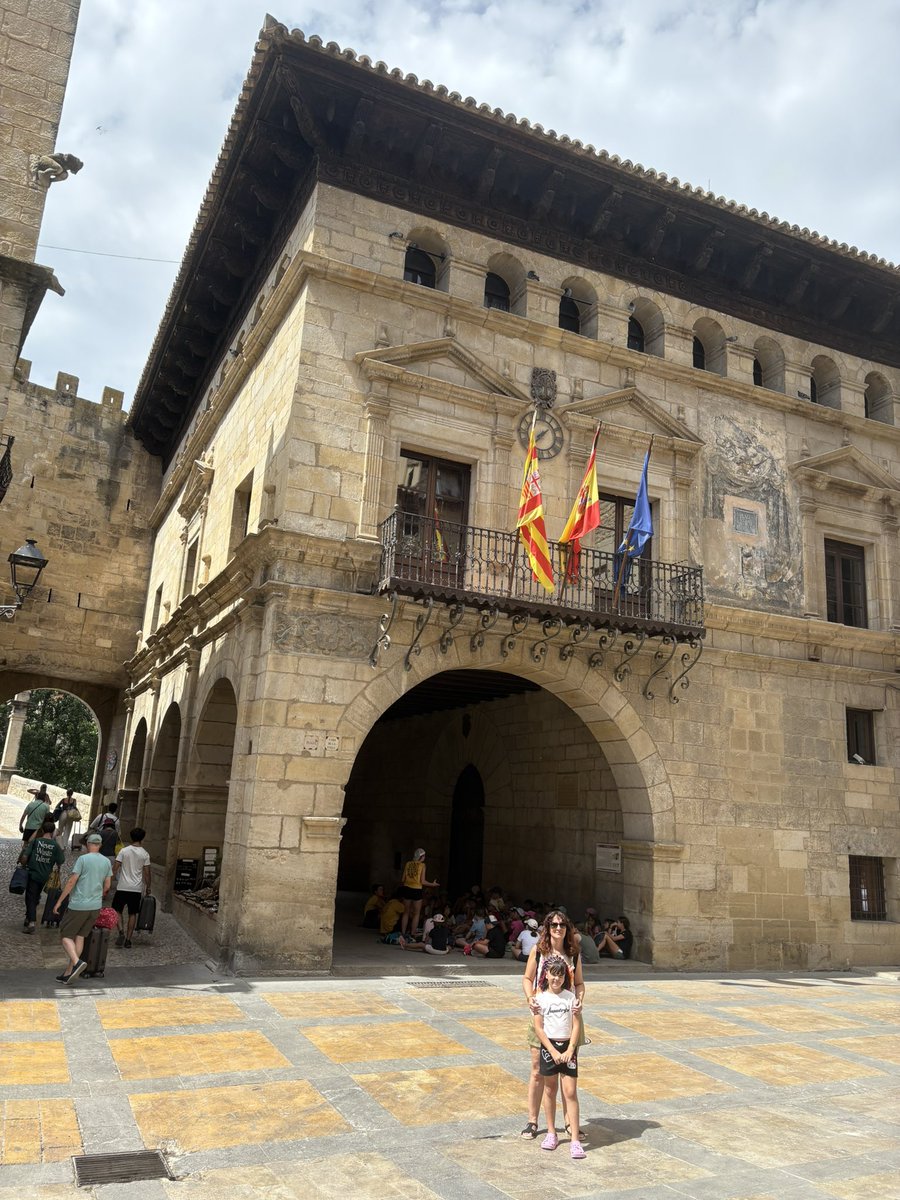 AlbertoPlazaSeb's tweet photo. Cerrando las vacaciones en uno de los pueblos más bonitos de España #Valderrobres https://t.co/PN7db1XYTg