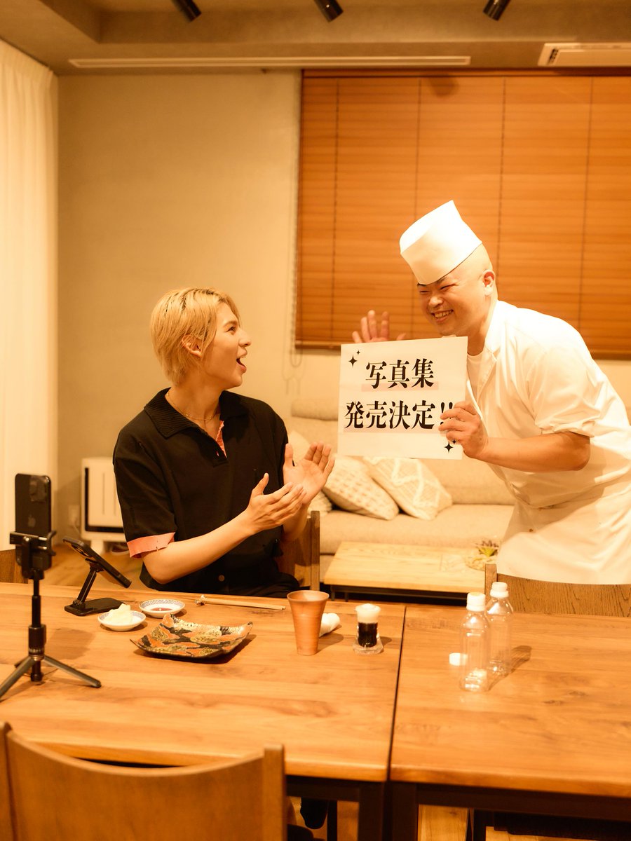 info_raul0627's tweet photo. 昨日はありがとう〜✨
23になりました🍣 https://t.co/WjH3A06wbT