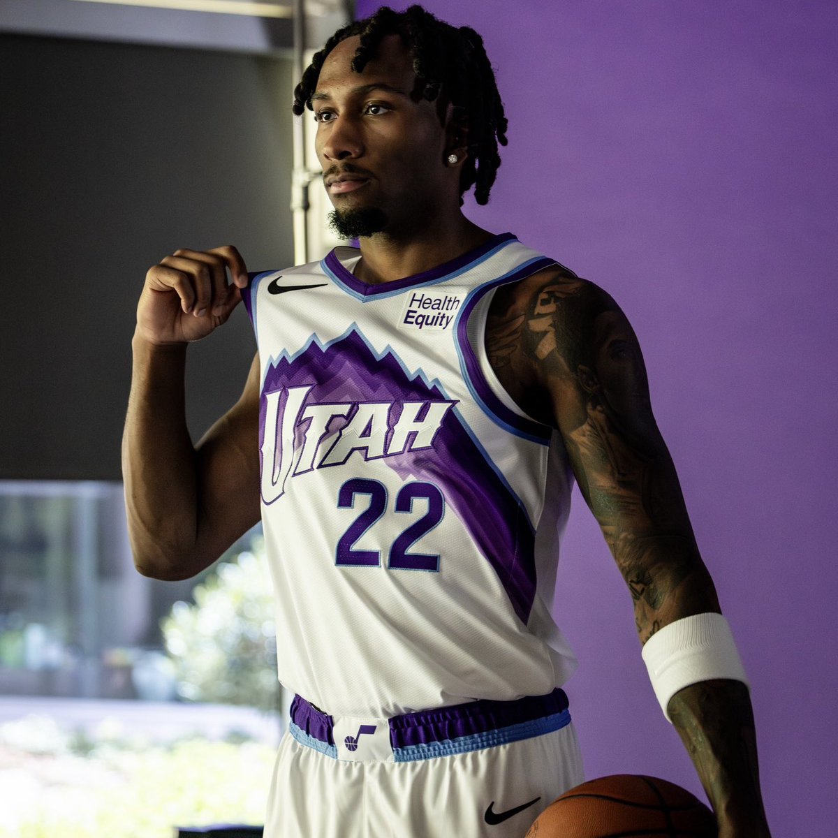 RTNBA's tweet photo. The Jazz potential roster next season:

PG: Keyonte George
SG: Darryn Peterson
SF: Lauri Markkanen
PF: Jaren Jackson Jr.
C: Walker Kessler (RFA)

Bench:
Isaiah Collier
Cody Williams
Ace Bailey
Kyle Filipowski
Brice Sensabaugh
Svi Mykhailiuk

Will they make the Playoffs? 👀 https://t.co/fjm2whDres