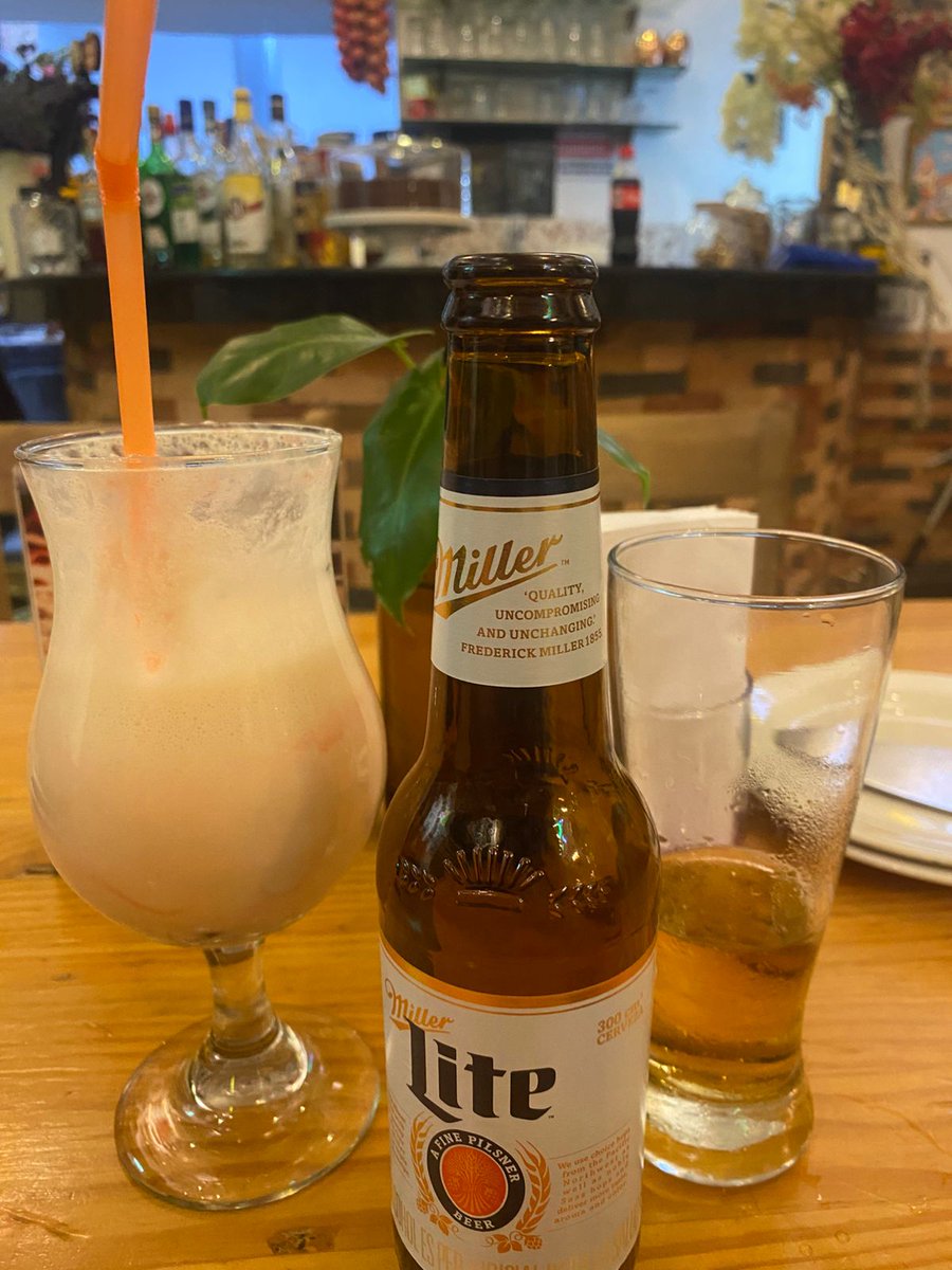 Jenn_A18's tweet photo. 🤍🏝️🌞🌊🍹 https://t.co/tKyaVPYqyG
