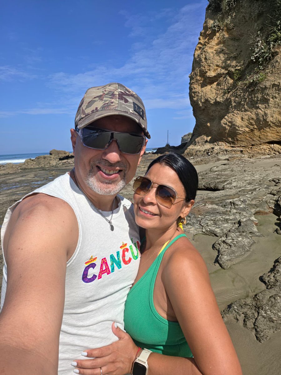 AgathaLlorente's tweet photo. Disfrutando el feriado con mi ❤️ https://t.co/AeZebN5lRt