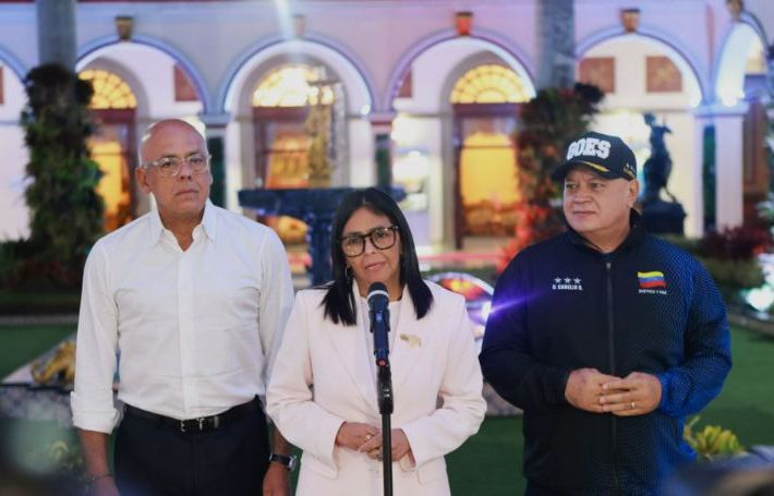 adrianaduque71's tweet photo. Los edificios le cayeron a la personas equivocadas. https://t.co/NB1Do4NUms