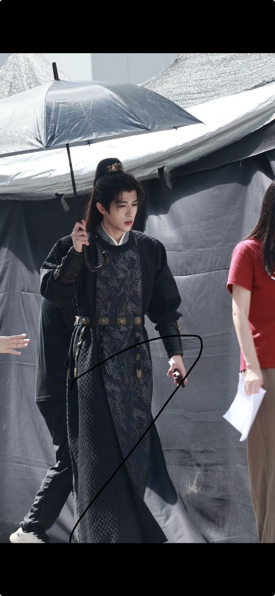 Ananant43's tweet photo. พี่พระเอกเข้ากองDay7🫅ชุดสีดำกร้าวใจยิ่ง ด้วยความหล่อเเละbodyน้องเเพทที่สูงสง่างามกับความมุ่งมั่นมีPassionในการทำงาน กว่าจะมาถึงตรงนี้ มันไม่ง่ายเลย ต้องใช้ความพยายามมากขนาดไหน มี้ภูมิใจที่สุด
#แพทริคเปิดกล้องไห่ถังชุน
#TheKillingOfBegonia #แพทริค
#ZhengYan #海棠春 @patrick_pppat https://t.co/DPkYFQJFyr