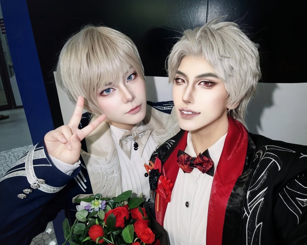 HH_Cos_Resjn's tweet photo. 오늘 더운데 같이 코스해줘서 고맙고, 런웨이 때도 긴장했는데 걱정해줘서 덕분에 잘버텼다❤️

💜:@JeoHa_Cos https://t.co/qD432Yg1Rb