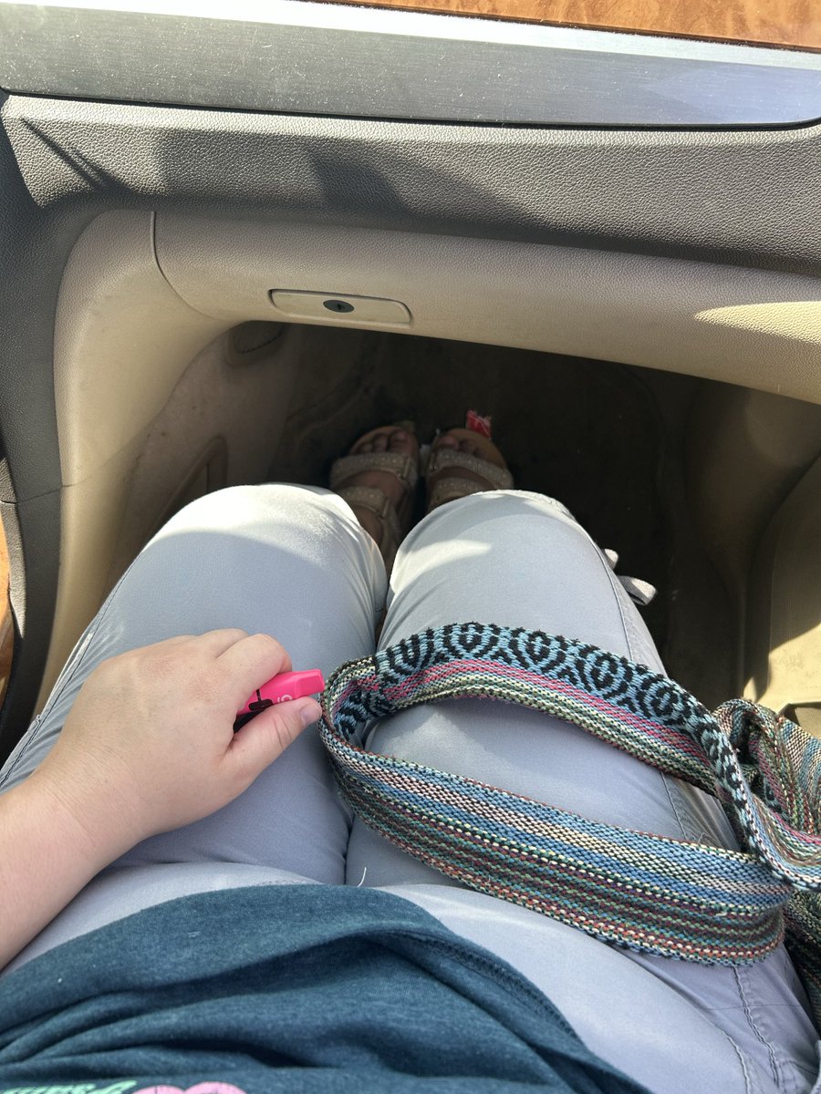 caliithebbw's tweet photo. Can I be your passenger princess 🫣 gotta feed me snacks though https://t.co/WL5io6QDno