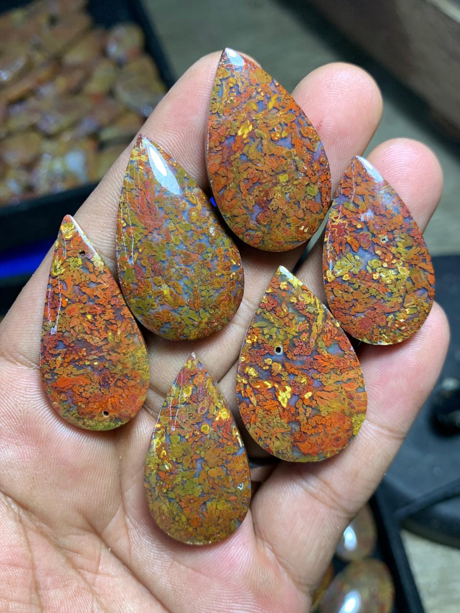 Waaannn69's tweet photo. Red plume agate https://t.co/tKX3gcfBEZ