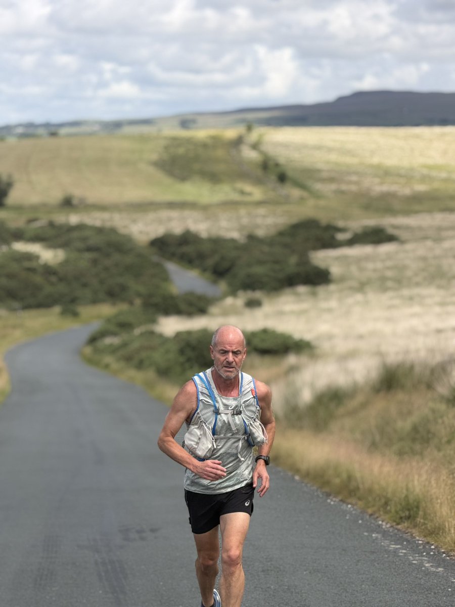 Ntrlfootprints's tweet photo. Hill running. Scorton - Harris End Fell, Lancs. 

#running #trailrunning #hillrunning https://t.co/MtuMRUplTs
