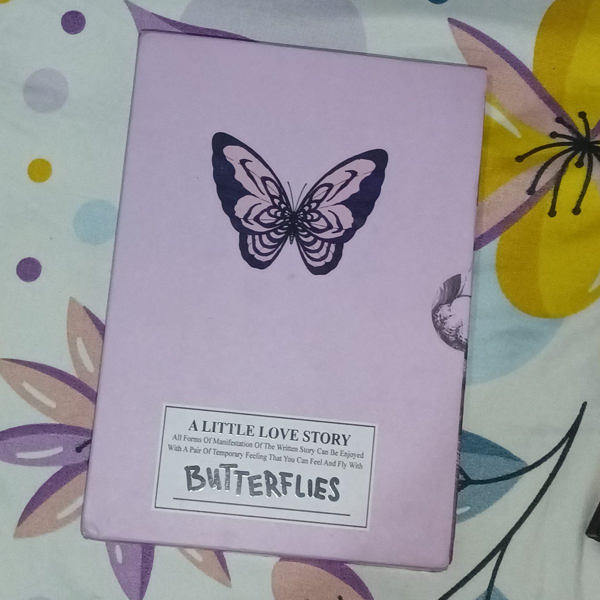 peanouuts's tweet photo. wts preloved novel butterflies hardcover by ale

🏷️ : https://t.co/cT4QCtXbWf
📍: Bandung
🍊 : bisa exc packing &amp; admin
🔍 : masih lengkap pembungkus &amp; pembatas buku,  condi masih ok overall (paling mulai nguning dikit) details by dm

bisa nego tipis ya!!! kalau minat bisa dm ☝🏻 https://t.co/Izbgg2q0ML