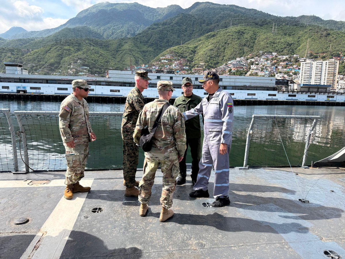 Southcom's tweet photo. Earthquake relief in Venezuela:
#SOUTHCOM’s Maj. Gen. Kevin J. Jarrard and U.S. military personnel coordinated with Venezuelan officials today to conduct a port survey at the Port of La Guaira.

The United States stands with the Venezuelan people and has mobilized an unprecedented, large-scale response to support international earthquake relief efforts in the country. The @DeptofWar is supporting the @StateDept-led U.S. response.
@SecWar @WHAAsstSecty @USForeignAssist @USAenEspanol @usembassyve