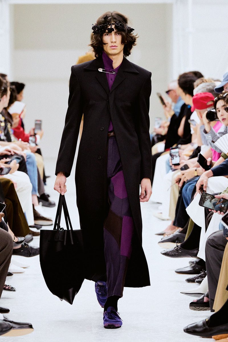 jacquemusx's tweet photo. Michael Rider did his big one. Celine Men SS27. https://t.co/YUxb7tvqVU