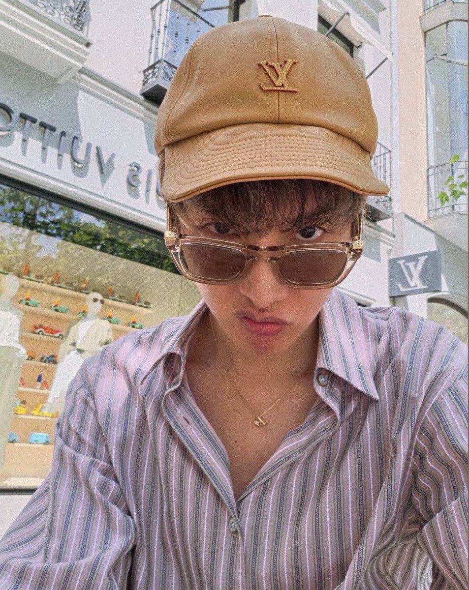jhope1stfan's tweet photo. #hopemin 🌟📸💘 https://t.co/ZVuA06F6BS