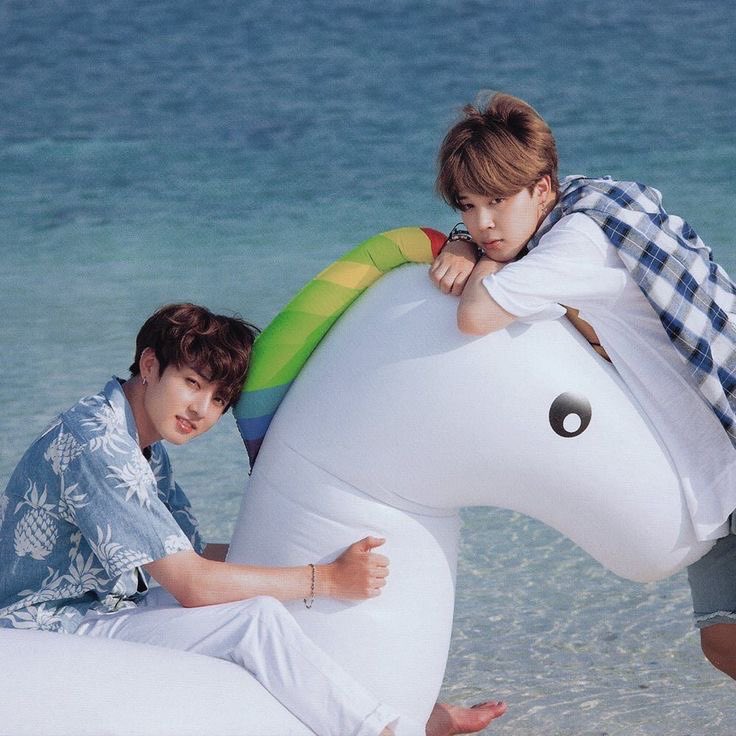 picsbykookmin's tweet photo. https://t.co/KWhTZCd5G3