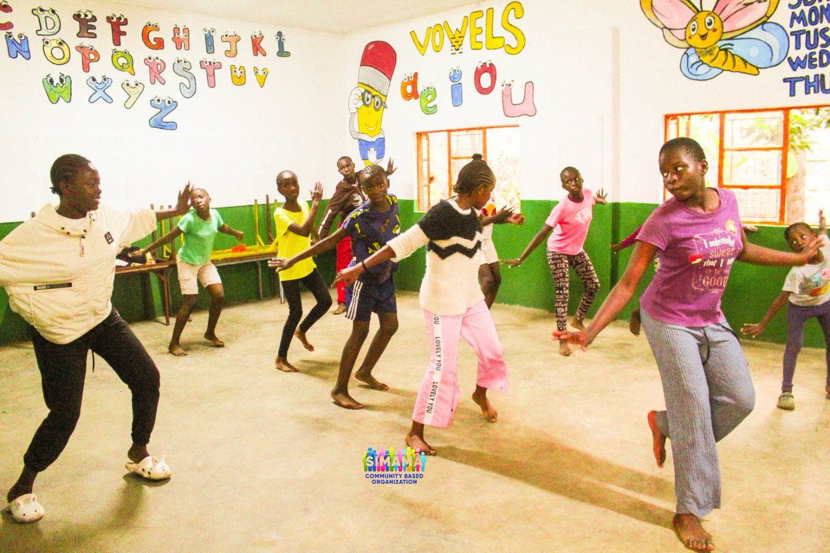 simamacbo's tweet photo. Traditional dance creates more than performers; it builds confidence, discipline, teamwork, and cultural pride while keeping young people engaged in safe, positive spaces where talent can thrive.

#YouthEmpowerment #ArtsForChange #CultureAndCommunity #TalentDevelopment #Kariobang https://t.co/8Mb4gxTHI0