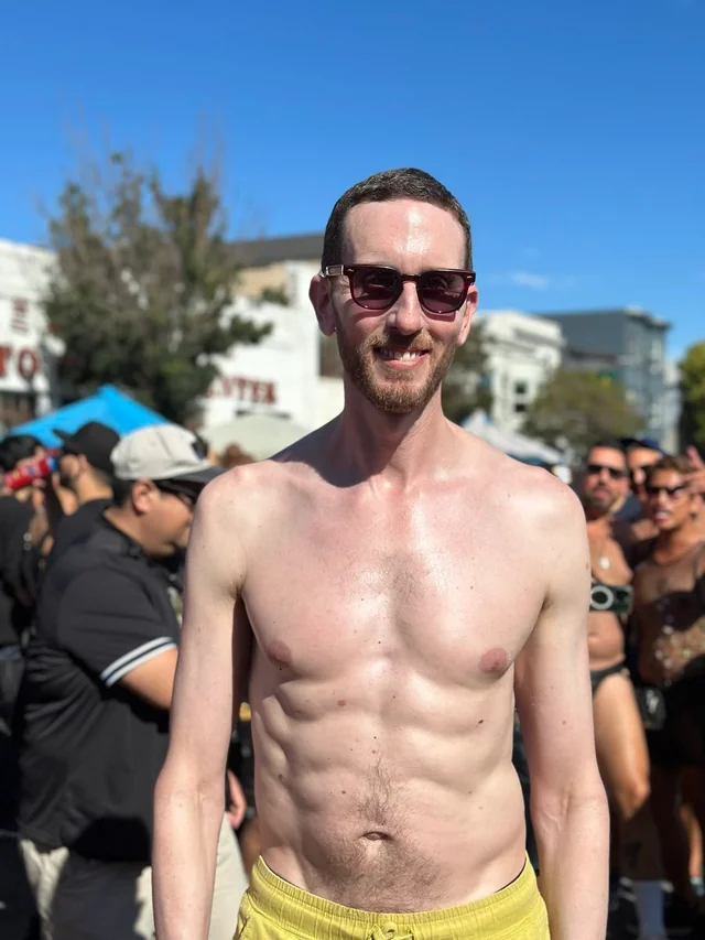 lawarch's tweet photo. @LinkofSunshine Dude is jacked and wrinkle free https://t.co/19g484s8FX