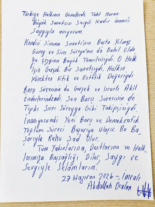ResadSorgul's tweet photo. Peyama serweşiyê ya Rêber Abdullah Ocalan ji bo Kadir Înanir: "Ew bi xwe di hunerê sînemayê de nûnerekî mezin ê xetê bû ku  di serî de Yilmaz Guney û Sirri Sureya Onder jî li ser wê xetê bûn. Ew ji bo gel hunermendekî rastî bû..." https://t.co/bKXFxvHXEU