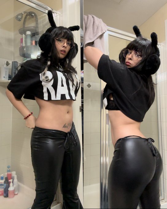 CODE OGBEE 🤩 - Soooo do we like shiny pants.. https://t.co/xlqsl3GvjW