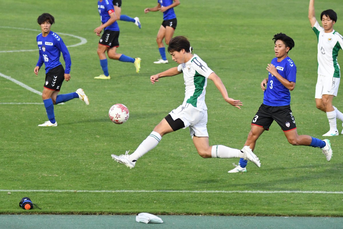cns_ma73's tweet photo. 4枚では到底収めきれない110分+PK戦
私にとって初めての決勝。
悔しい思い出になったけど、改めて大阪体育大学サッカー部が好きだ！と思いました。
この悔しさをバネに総理大臣杯やってやろ！！！の前にリーグ前期残り2節！ https://t.co/eGGu1dfsfq