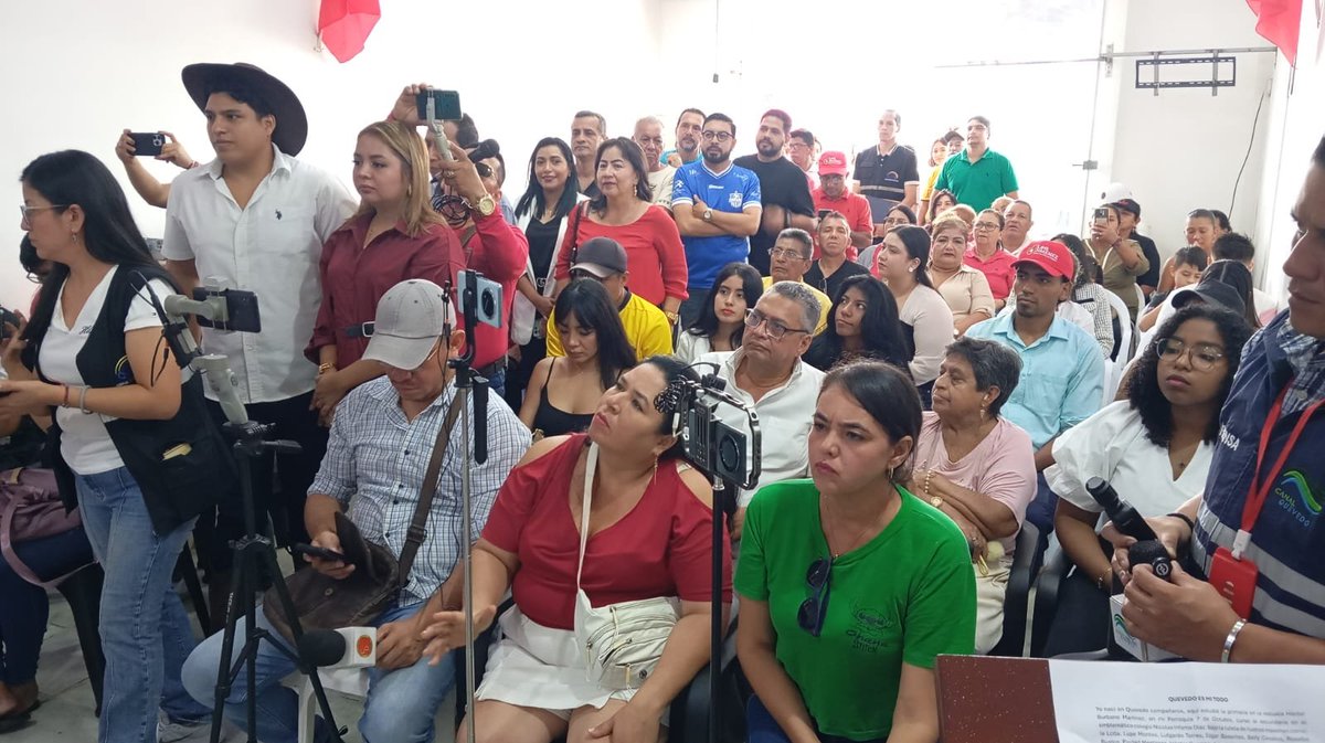 UnidadPopularE's tweet photo. Con la fuerza de la unidad desarrollamos las primarias de @UnidadPopularE en las provincias de #Chimborazo #Imbabura #Orellana #LosRíos donde elegimos hombres y mujeres para la participación en @Elecciones2027 #UnidadPopularVive #LaVictoriaSigue https://t.co/ZOfmKMDozf