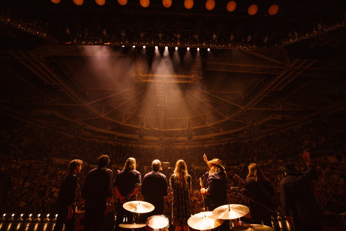 Chris Stapleton tweet media